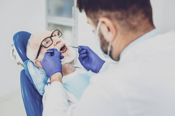 Best Emergency Tooth Extraction in Savanna, IL